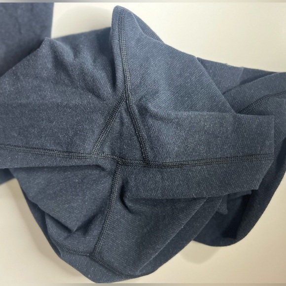 Lululemon Wunder Under Pant Roll Down
Diamond Jacquard Space Dye Black Nightfall - Picture 9 of 9